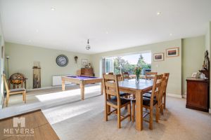 Dining Room- click for photo gallery
